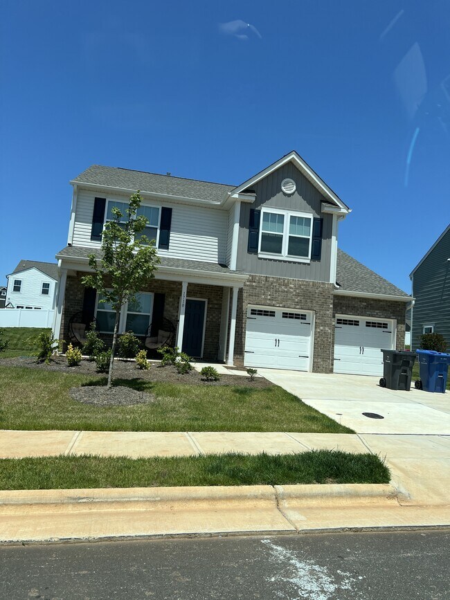 property at 1710 Eagle Vw Dr