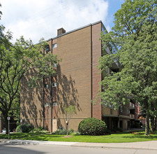 Duke Park Apartments in Hamilton, ON - Building Photo - Primary Photo