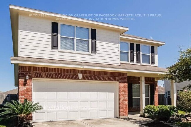 19026 Telford Way in Tomball, TX - Foto de edificio - Building Photo