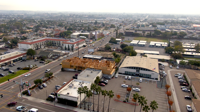 Highland Pacifica Apartments in National City, CA - Building Photo - Building Photo