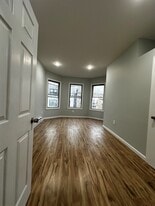 90 Park Ave in Paterson, NJ - Building Photo