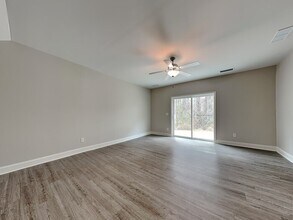 3808 Sapphire Ridge Ct in Raleigh, NC - Building Photo - Building Photo