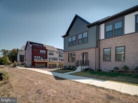 3512 Biota Ln in Laurel, MD - Building Photo