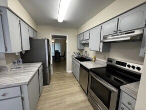912 Pineland Ave in Hinesville, GA - Building Photo - Building Photo