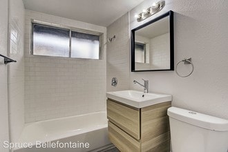 2232 Bellefontaine in Houston, TX - Building Photo - Building Photo