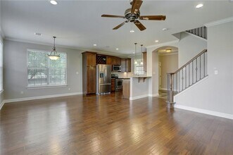 3616 Far W Blvd in Austin, TX - Foto de edificio - Building Photo