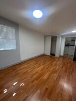 633 Springs Rd in Vallejo, CA - Building Photo