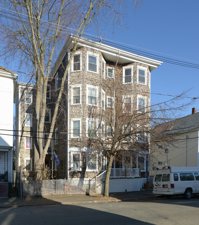 81 Mosher St in New Bedford, MA - Building Photo - Building Photo