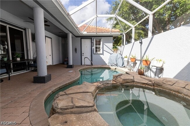 14081 Bently Cir in Ft. Myers, FL - Building Photo - Building Photo