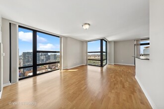 1160 S Michigan Ave, Unit 2603 in Chicago, IL - Building Photo - Building Photo