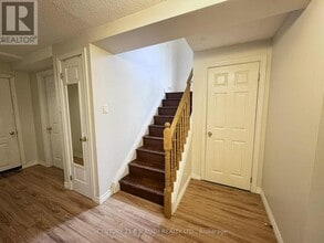 22 Mapleton Ave in Barrie, ON - Building Photo - Building Photo