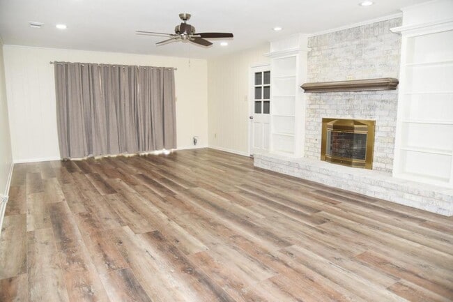 713 Oxford Ave in Corsicana, TX - Building Photo - Building Photo