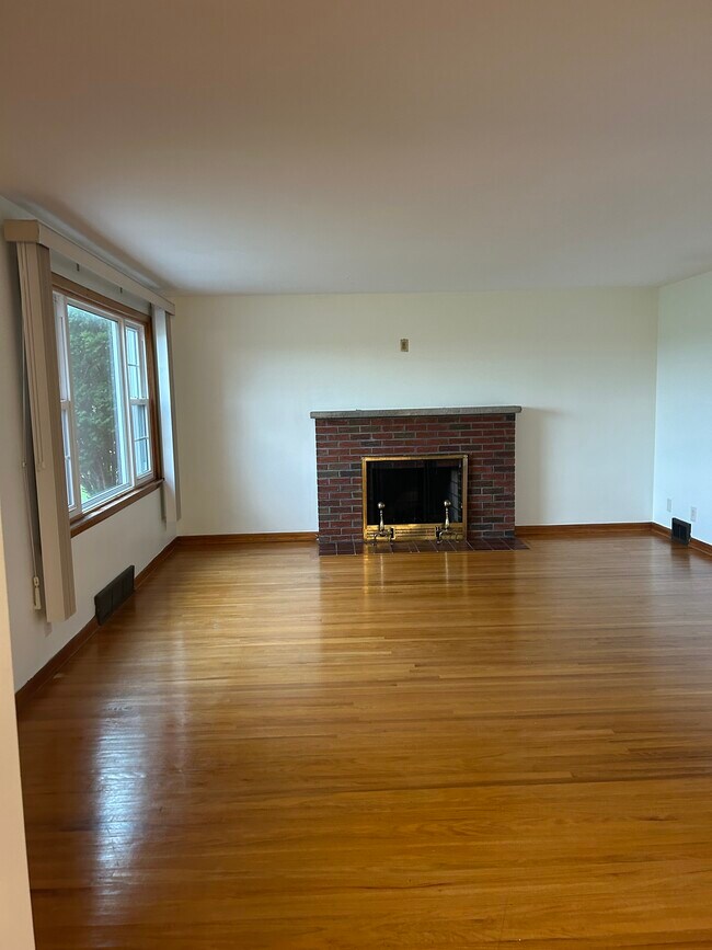 59 S Youngs Rd in Buffalo, NY - Building Photo - Building Photo