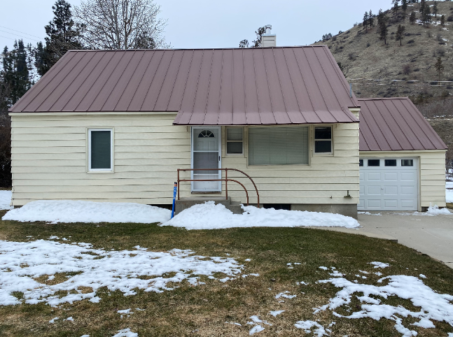 6939 Fish Hatchery Dr in Entiat, WA - Building Photo