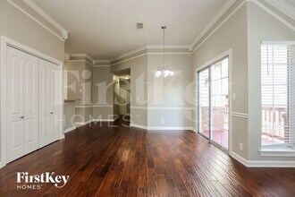 5028 W Oak Highland Dr in Nashville, TN - Building Photo - Building Photo