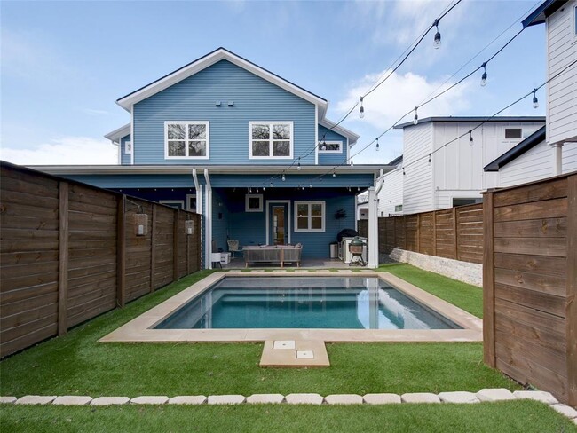 1411 Cometa St in Austin, TX - Building Photo - Building Photo