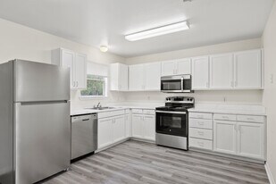 Asbury Place in San Marcos, TX - Building Photo