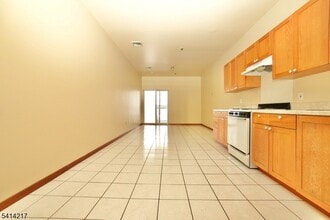 138 Fleming Ave in Newark, NJ - Building Photo - Building Photo