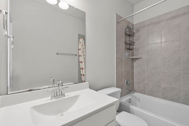 1203 Lancer Leap Dr in Alvin, TX - Building Photo - Building Photo