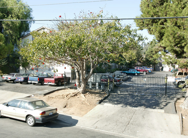 Alder Apartments in San Diego, CA - Building Photo - Building Photo