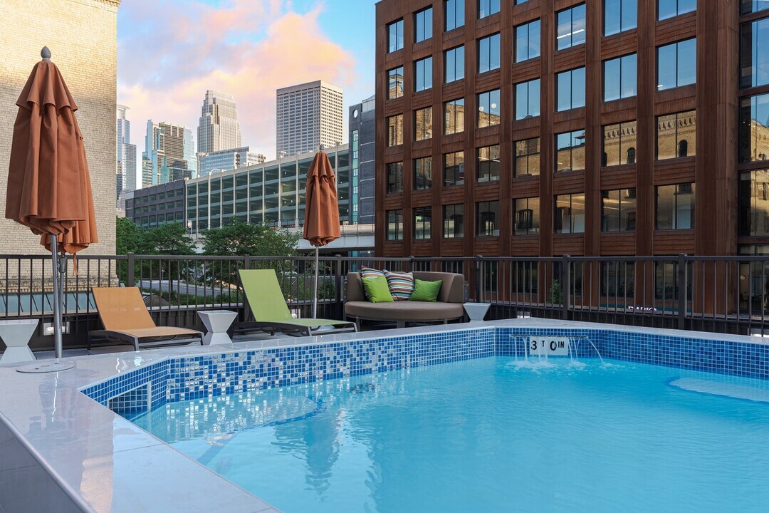 Dock Street Flats in Minneapolis, MN - Foto de edificio