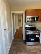 547 Hyde Park Ave, Unit 3 in Boston, MA - Building Photo - Building Photo