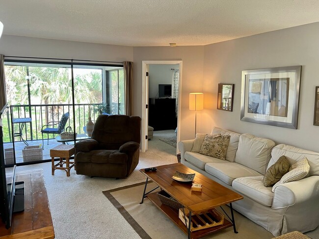 17220 Terraverde Cir in Ft. Myers, FL - Building Photo - Building Photo
