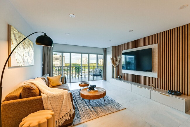 1 Bluebill Ave