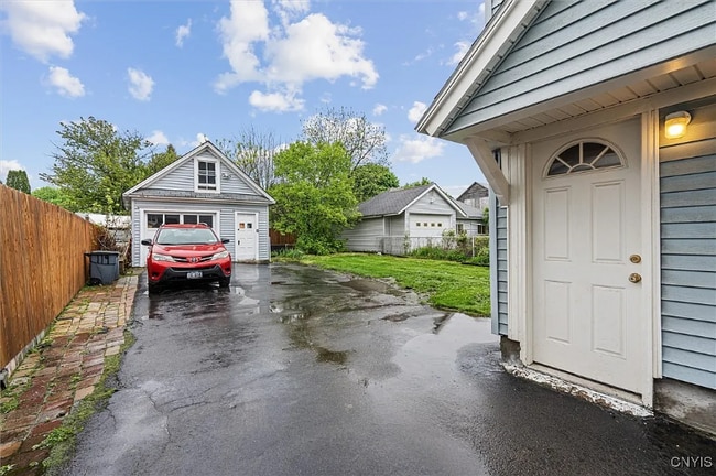 119 Charles Ave in Syracuse, NY - Building Photo - Building Photo