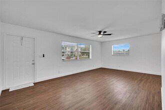 420 SW 27th Terrace in Fort Lauderdale, FL - Building Photo - Building Photo