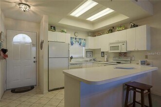 8370 Wingate Dr in Sarasota, FL - Building Photo - Building Photo