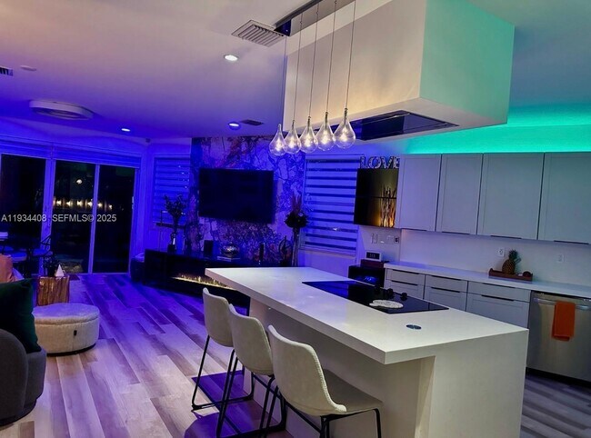 407 SW 5th St in Fort Lauderdale, FL - Building Photo - Building Photo