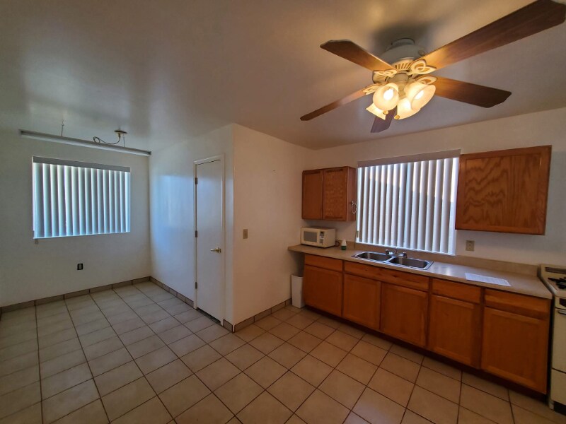 10267 S Avenida Compadres in Yuma, AZ - Building Photo
