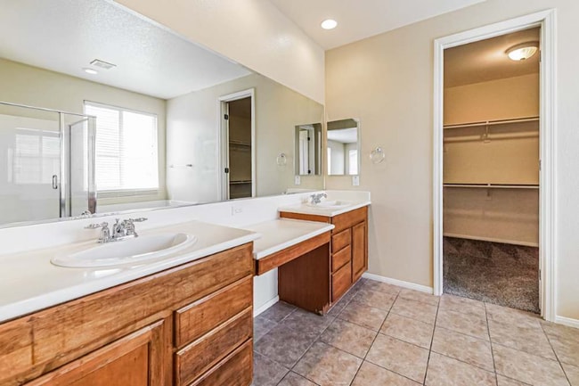 44844 Lancaster in Lancaster, CA - Building Photo - Building Photo