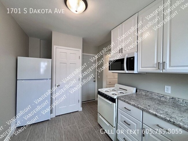 1701 S Dakota Ave in Sioux Falls, SD - Building Photo - Building Photo