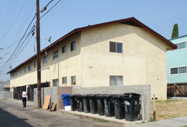 3771 Vinton Ave in Los Angeles, CA - Foto de edificio - Building Photo