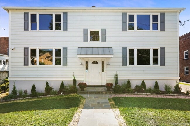 11 Orchard Ave in Rye, NY - Building Photo - Building Photo