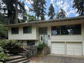 2848 Greentree Way in Eugene, OR - Building Photo - Building Photo