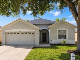 10327 Goldenbrook Way in Tampa, FL - Building Photo