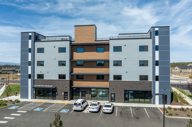 Westmount Luxury Apartment Homes in Redmond, OR - Building Photo - Building Photo