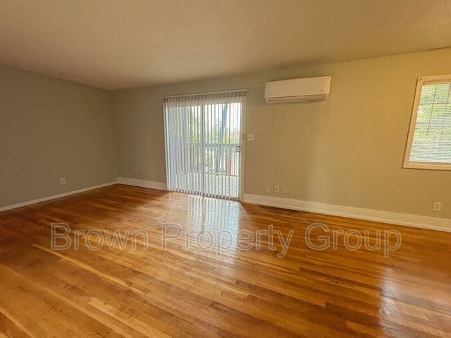 2462 D Bragg Blvd in Fayetteville, NC - Building Photo - Building Photo