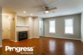 602 Coventry Dr in Zebulon, NC - Foto de edificio - Building Photo