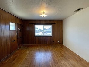 224 N E St in Lompoc, CA - Building Photo - Building Photo