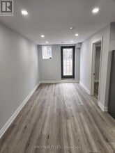 1275 Prestonwood Crescent in Mississauga, ON - Building Photo - Building Photo