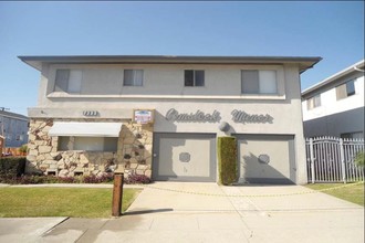 Comstock Manor in Whittier, CA - Building Photo - Building Photo