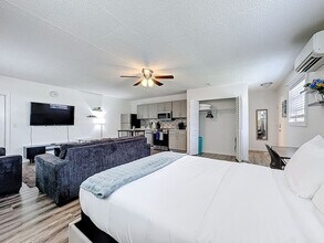 105 Sheeler Ave, Unit SI FL1-ID1531380P in Apopka, FL - Building Photo - Building Photo