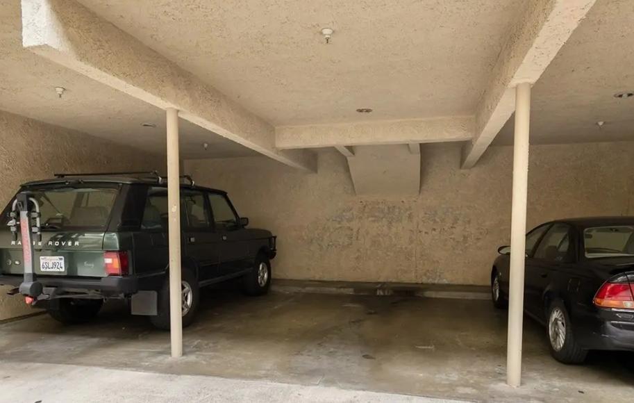 1340 Mayflower Ave in Monrovia, CA - Building Photo