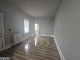 6700 Keystone St in Philadelphia, PA - Building Photo