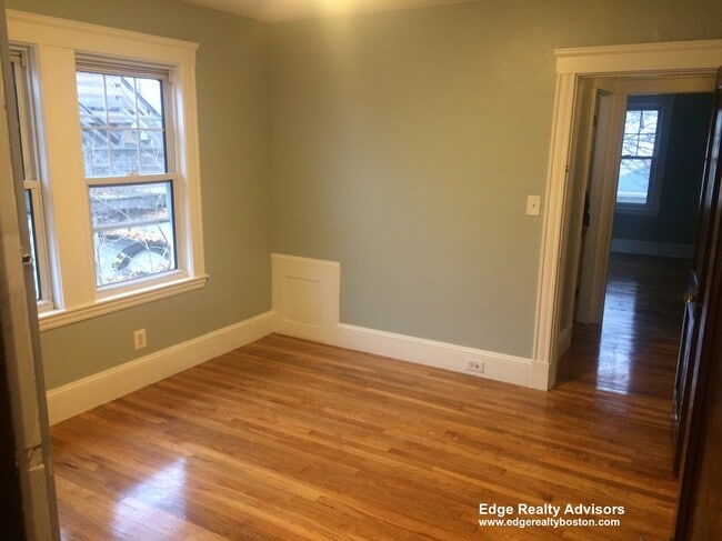 40 Parsons St, Unit 2 in Boston, MA - Building Photo - Building Photo