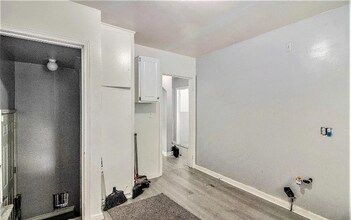 13576 Warwick St in Detroit, MI - Foto de edificio - Building Photo